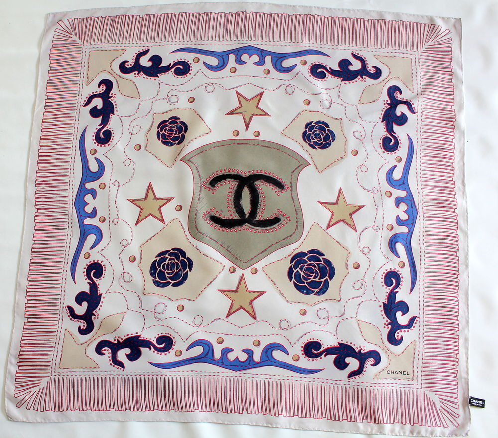 Foulard th&egrave;me western CHANEL Vêtements