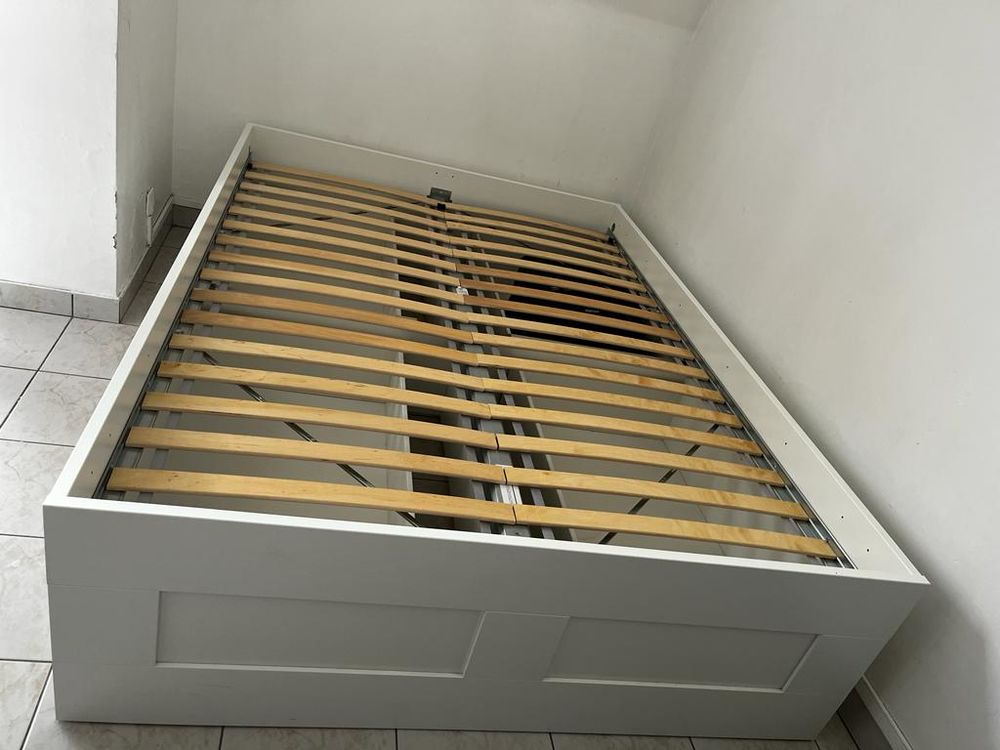 Lit 140x200 + matelas 140x200 + 2 sommiers &agrave; lattes 70x200 Meubles