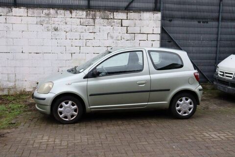 Toyota Yaris 1.3i Linea Luna 2001 occasion Saint-Symphorien-d'Ozon 69360