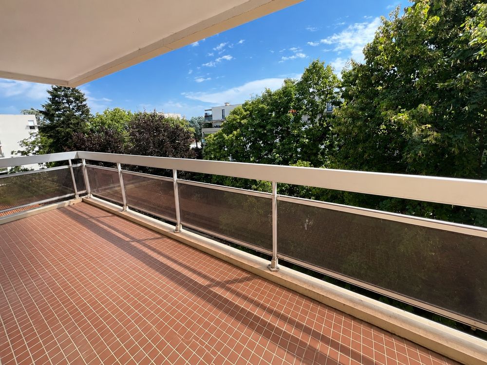 Vente Appartement T2 48 m² + Balcon + 11 m² / 4/4 étages Tassin-la-Demi-Lune Tassin-la-demi-lune