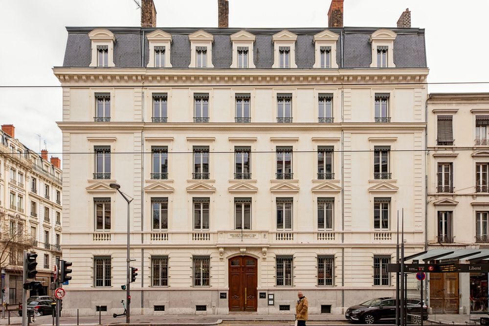   Louez un grand espace de bureau pour 50 personnes à Lyon, 41 cours de la Liberte Lyon, Rhône Lyon 3