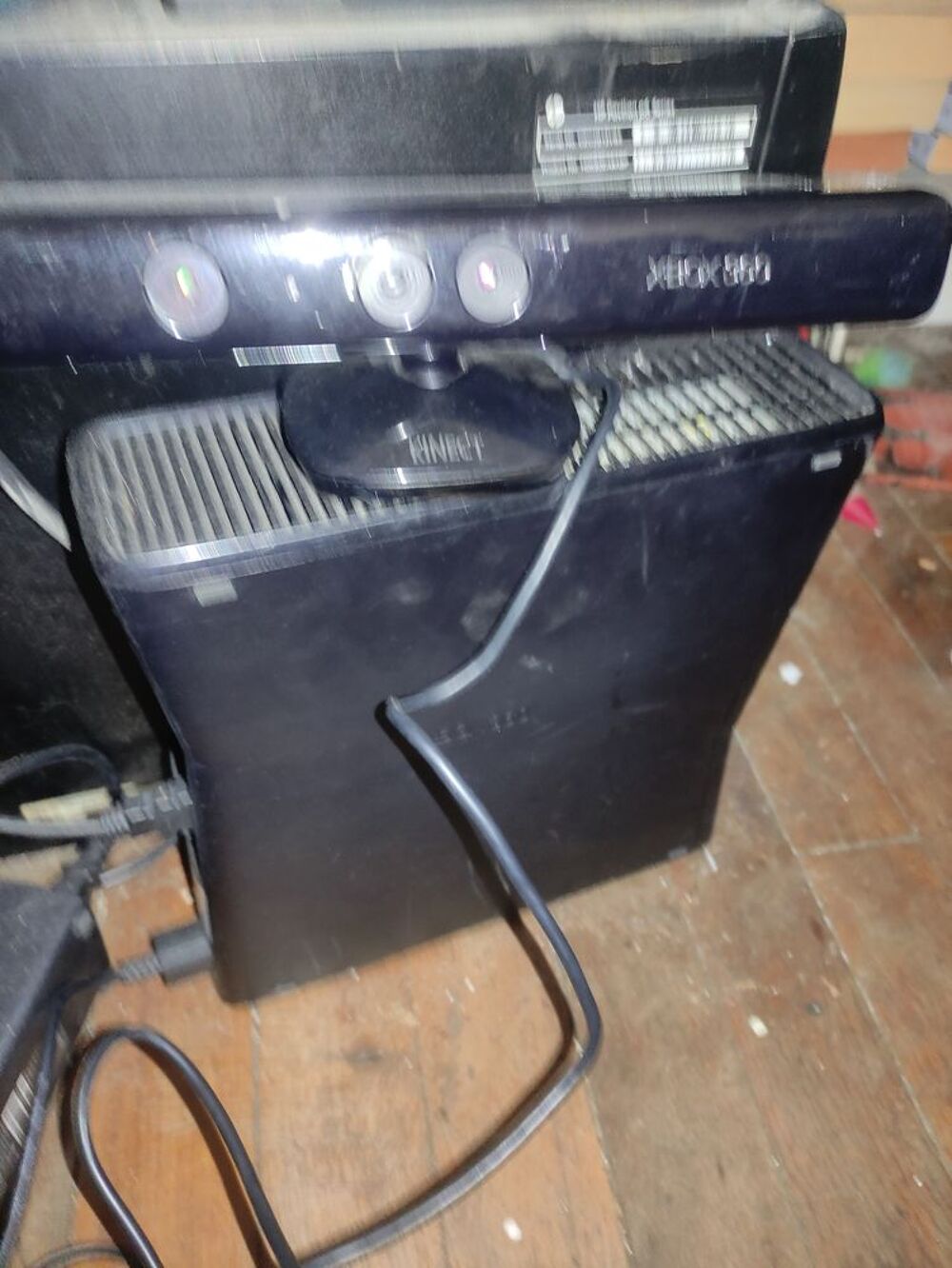 Xbox 360 + kinect + 12 jeux Consoles et jeux vidéos