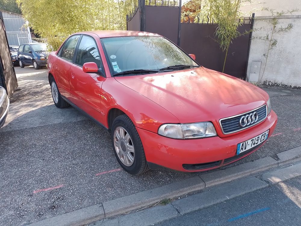 A4 1.6i R&eacute;f&eacute;rence 1998 occasion 77250 Veneux-les-Sablons