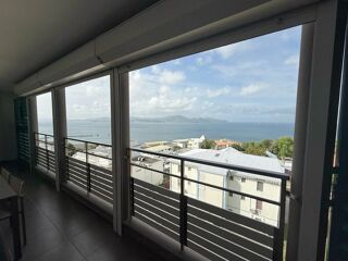  Duplex/triplex à louer 3 pièces 138 m² Fort-de-france