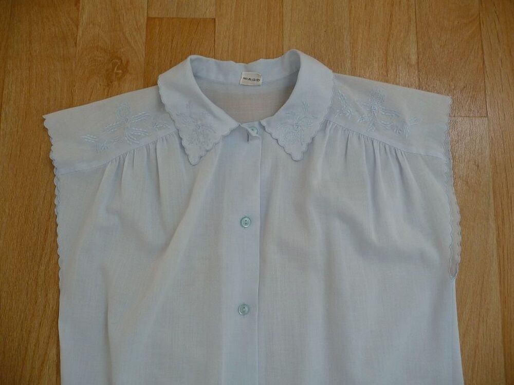 Chemisier sans manches bleu ciel T.38 Vtements