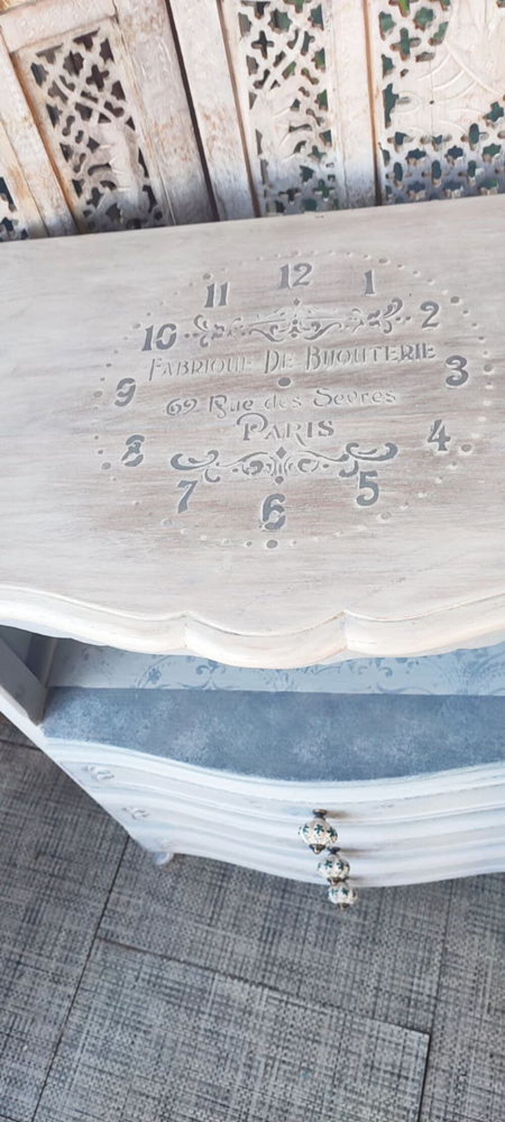 COMMODE CHENE MASSIF
Meubles