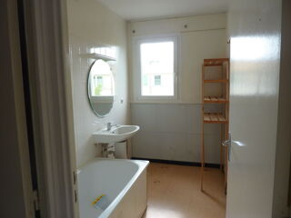  Appartement à louer 3 pièces 72 m²