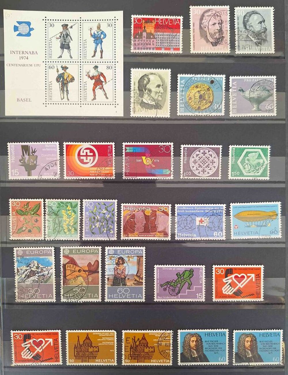 S&eacute;rie de timbres de collection de Suisse 