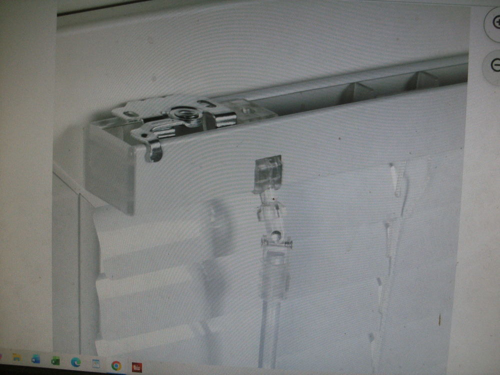 STORE VENITIEN ALU SONELLO 80X175 BLANC Décoration