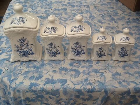 POTS EN FA�ENCE 25 Notre-Dame-de-Cenilly (50)