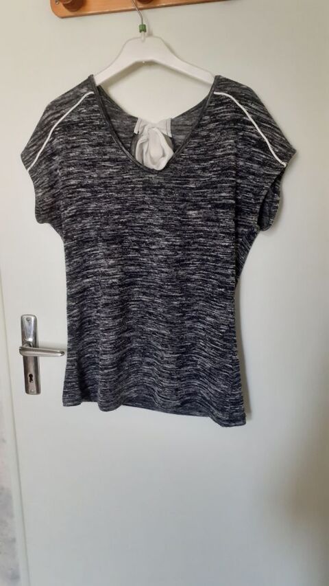 Top femme taille M 5 Grisolles (82)