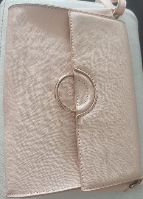 Petit sac à main idéal pour grandes occasions Dijon (21)