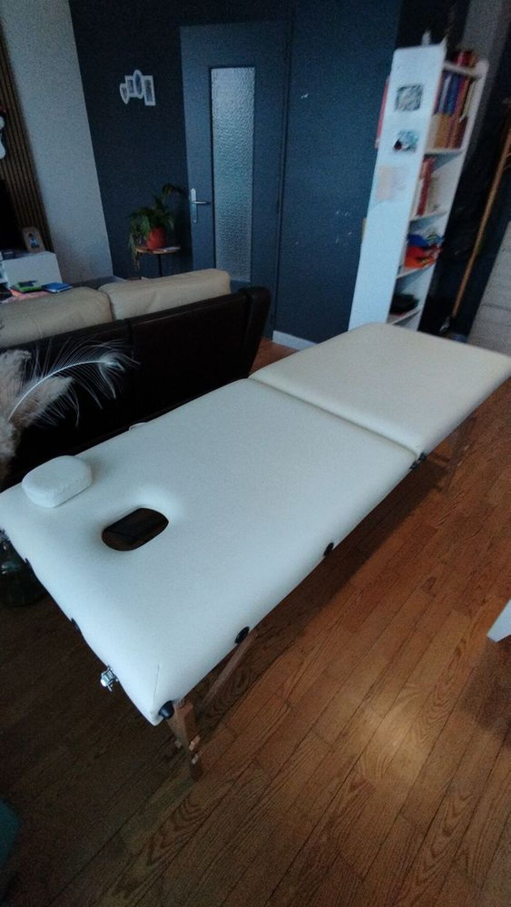  table de massage. Meubles