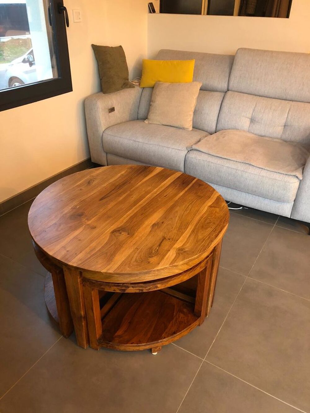 TABLE RONDE PALISSANDRE MASSIF Meubles