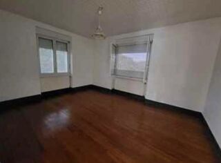  Appartement à louer 5 pièces 120 m²