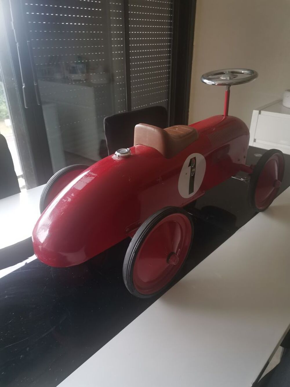 Voiture de course en m&eacute;tal Jeux / jouets