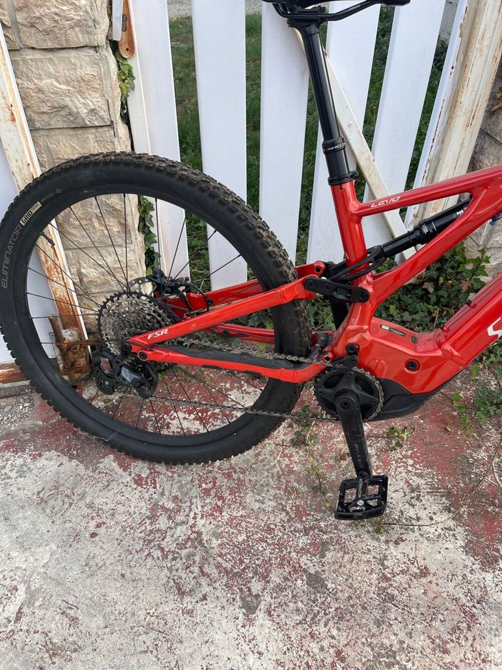 vtt &eacute;lectrique specialized turbo levo Vlos