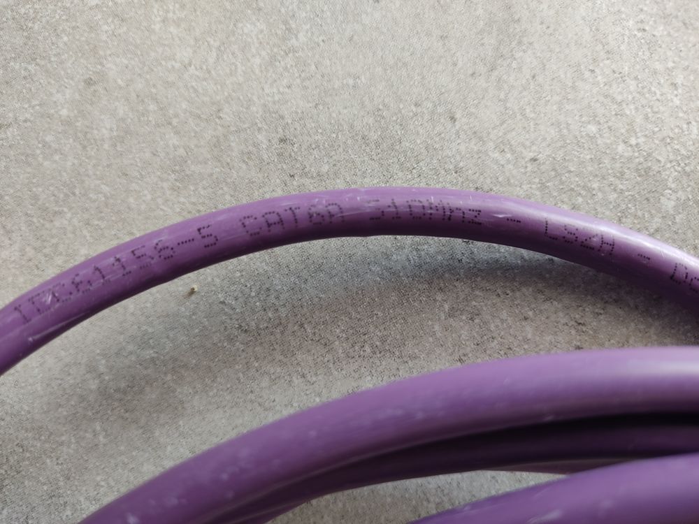 Chutes cables ethernet cat6A Bricolage
