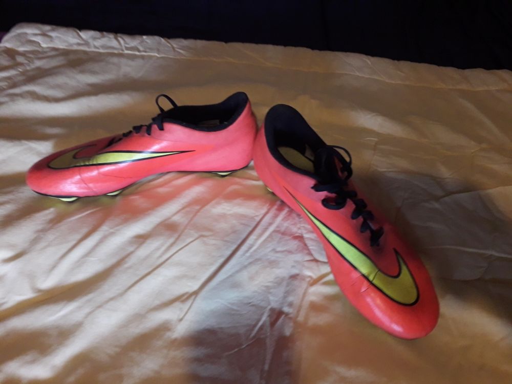 chaussures de foot addidas Sports