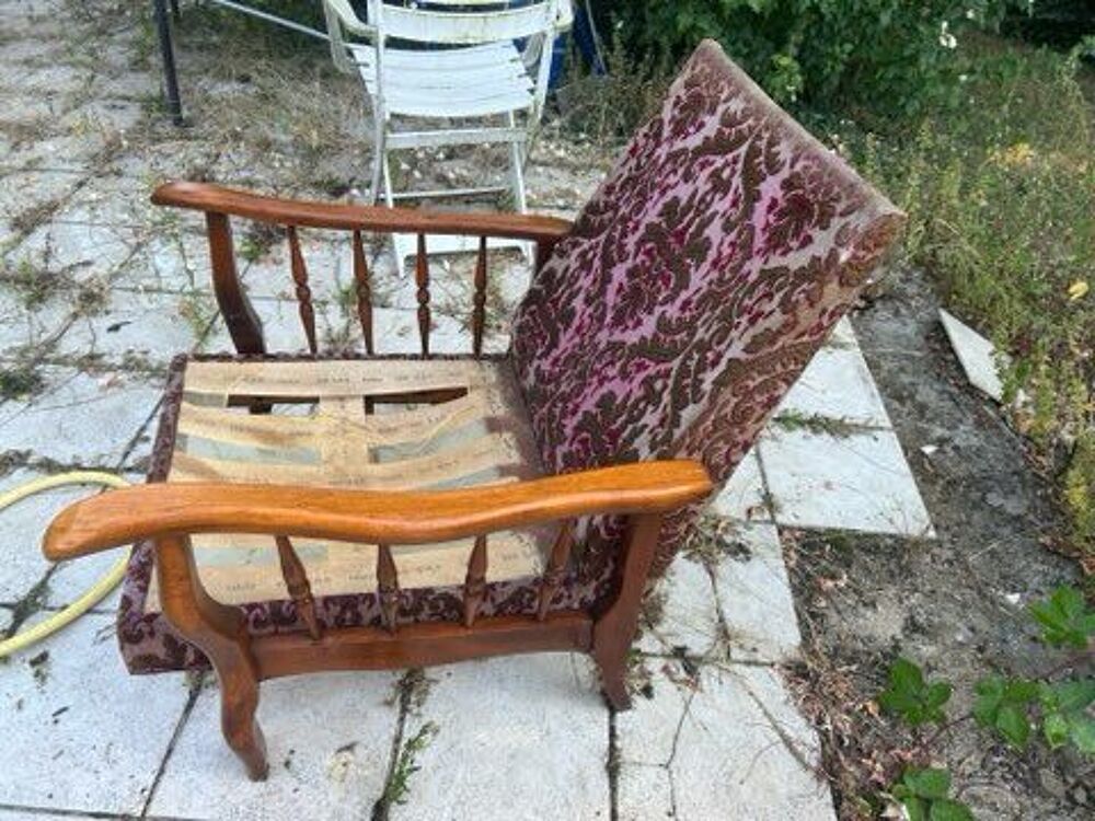Fauteuil de salon en ch&ecirc;ne ancien Meubles