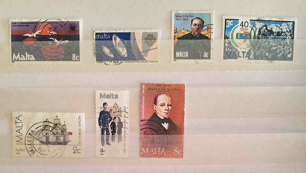 S&eacute;rie de timbres de collection de Malte 