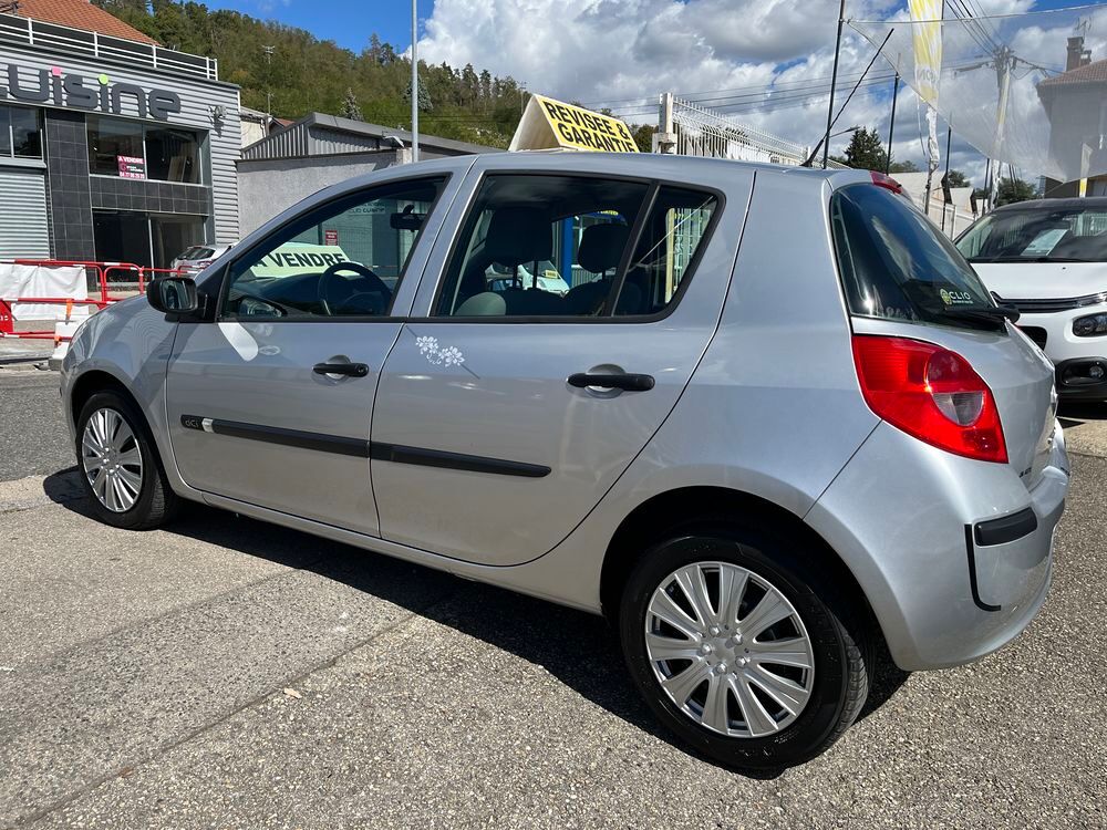 Clio III Clio 1.5 dCi 70 Pack Authentique 2006 occasion 42700 Firminy