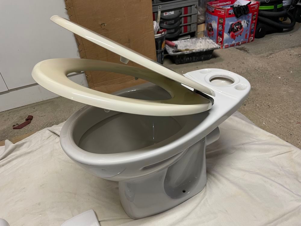 cuvette compl&egrave;te r&eacute;servoir avec m&eacute;canisme Bricolage