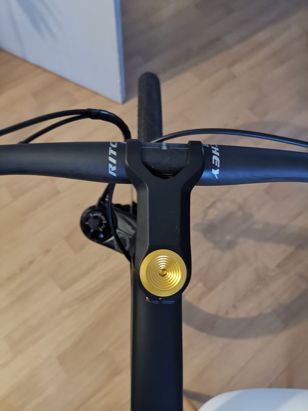 Cannondale fsi carbone lefty, sram xx1, shimano XTR Vélos
