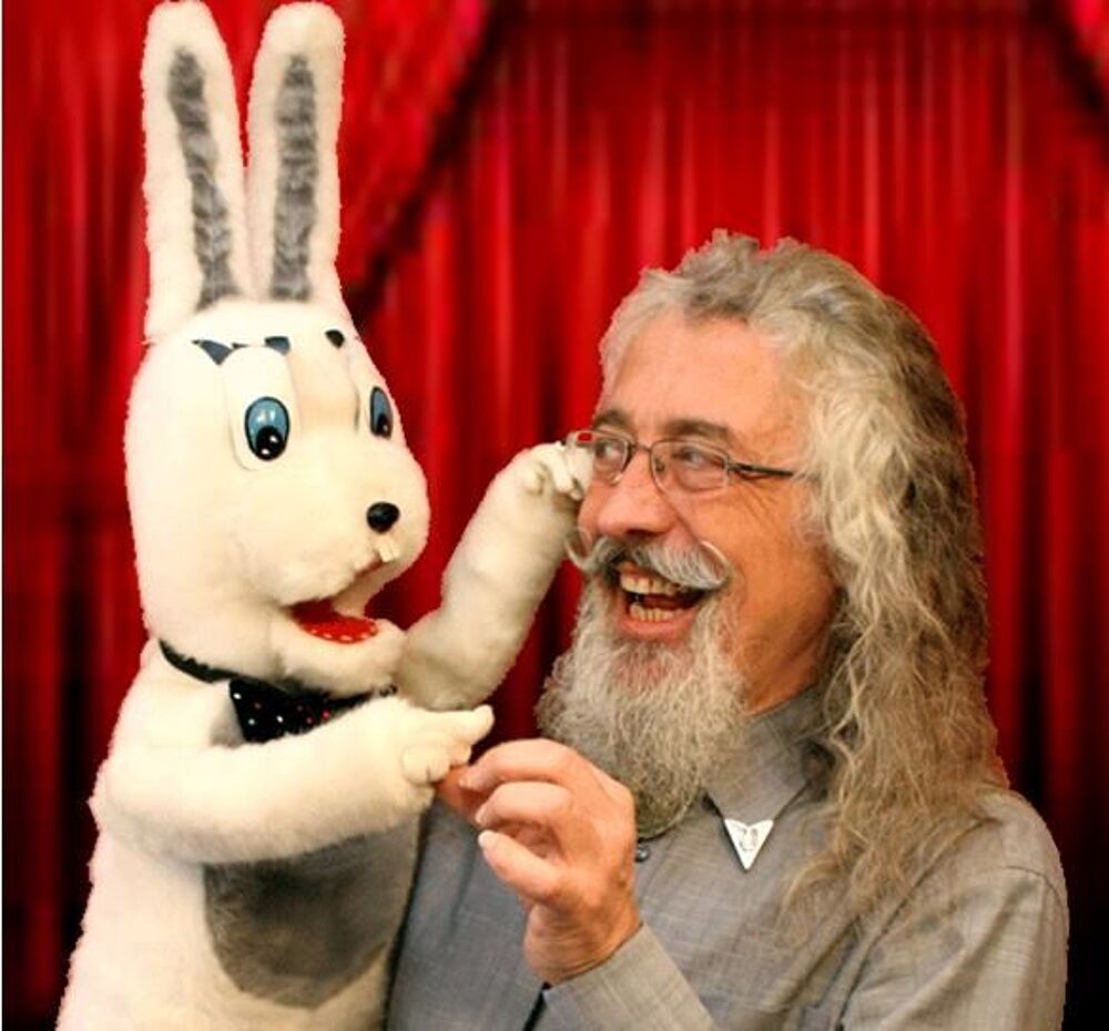   ROMAIN le VENTRILOQUE & son Lapin HAROLD 