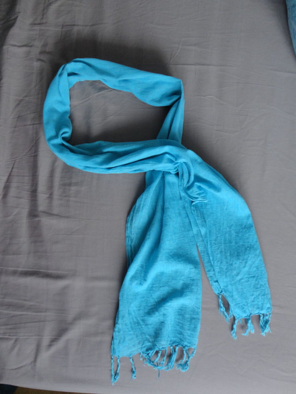 FOULARD bleu uni Vêtements