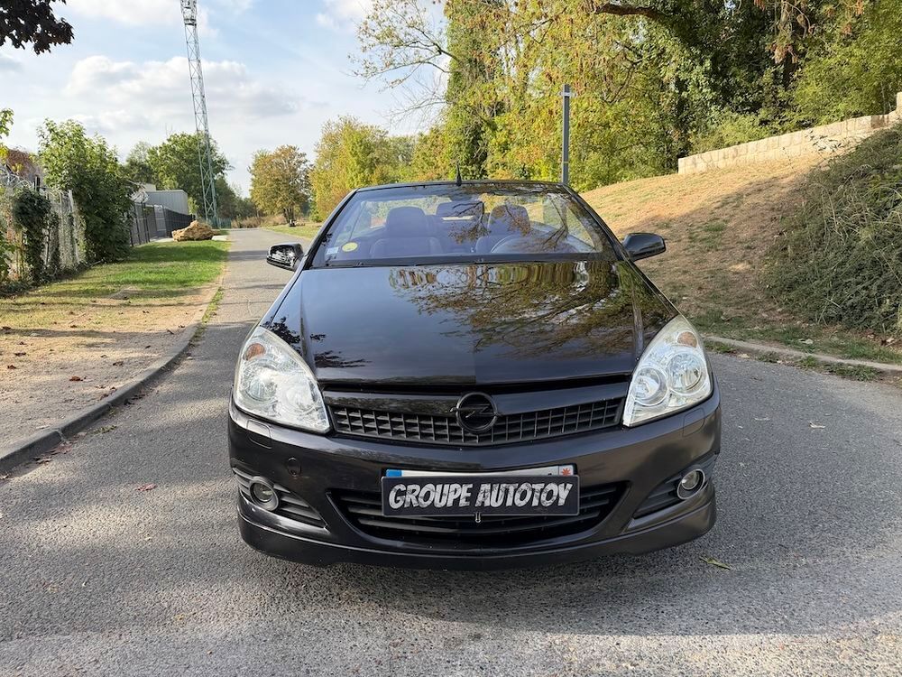 Astra Twintop 1.8 - 140 Twinport Cosmo A 2007 occasion 77450 Montry
