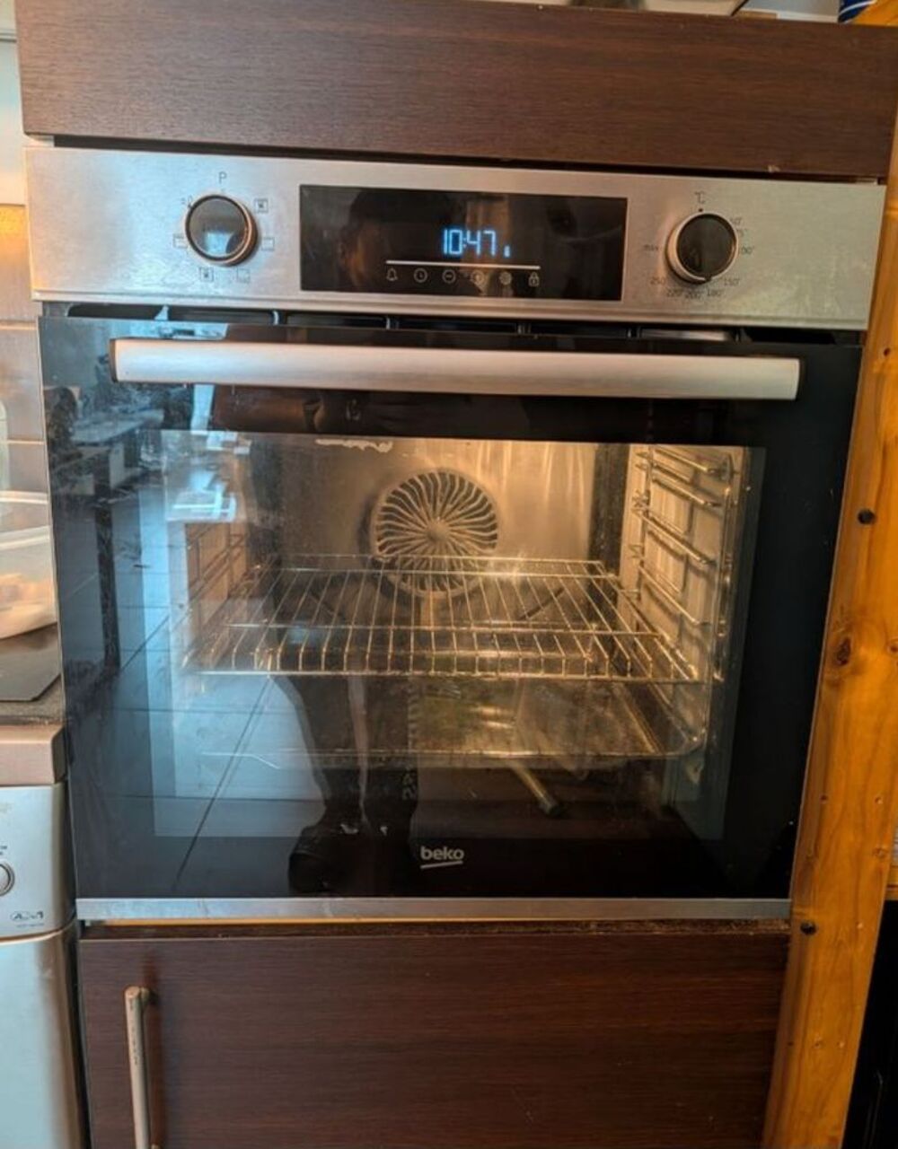 Four beko int&eacute;grable Electroménager