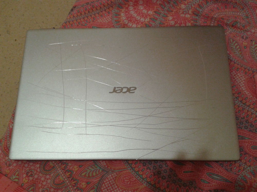 PC portable Acer Swift 1 Matériel informatique