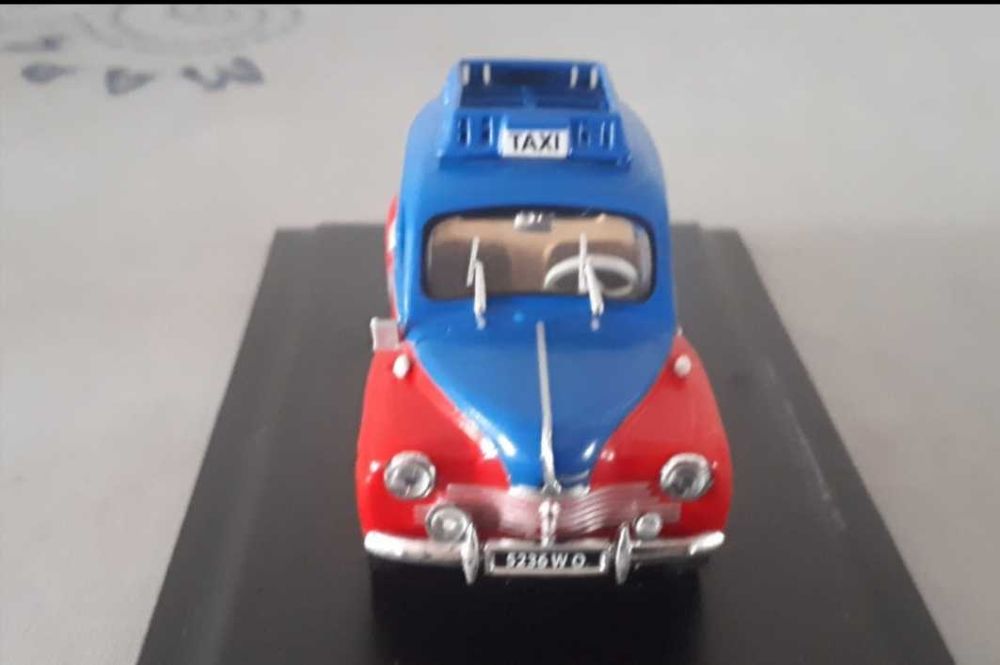 Renault 4 CV prototype taxi de Eligor 1953 