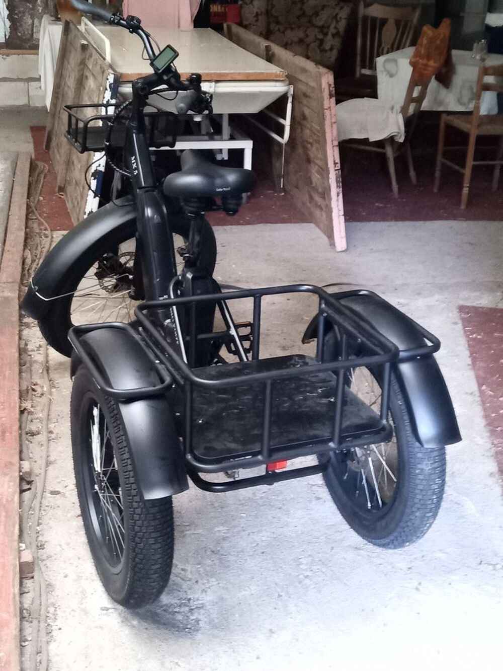 Ebike 3 roues avec bac Vélos