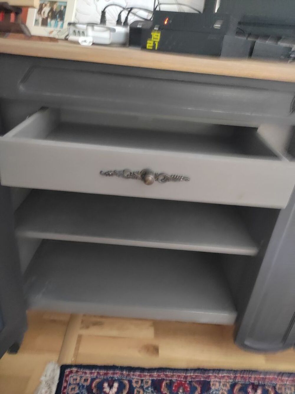 Buffet contemporain gris fonc&eacute; plateau bois clair bon etat Meubles