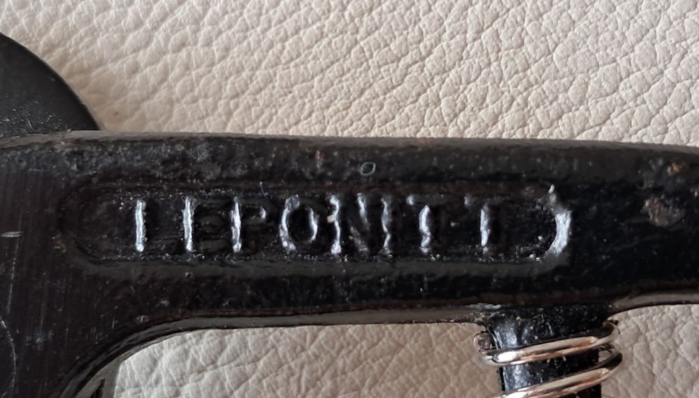 Pince mosa&iuml;que &agrave; molettes de marque leponitt
Bricolage