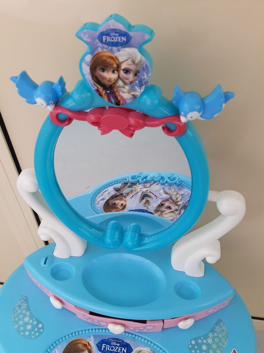 Coiffeuse FROZEN "La Reine des Neiges"
Jeux / jouets