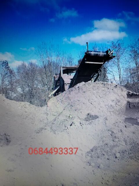 Terre v&eacute;g&eacute;tale noir tamis&eacute;e 0 57800 Cocheren