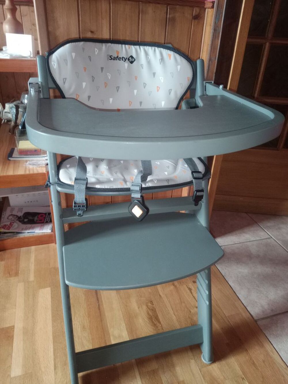 Chaise b&eacute;b&eacute; Puériculture
