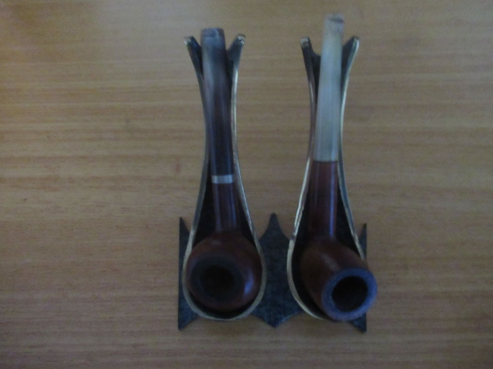 Porte pipes en bronze (405-406) 