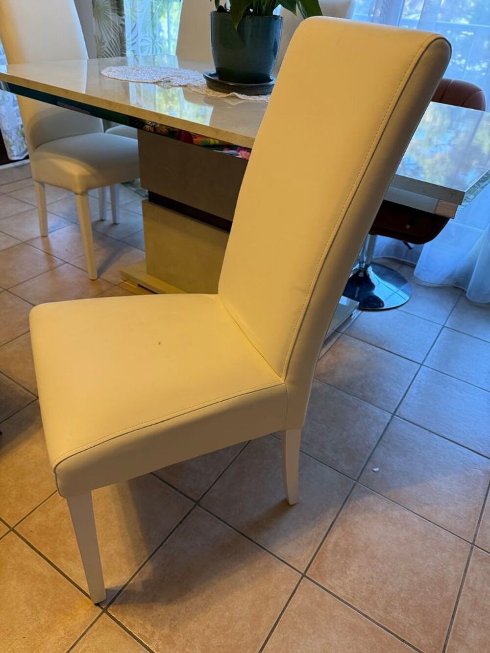 Table + 4 chaises Meubles