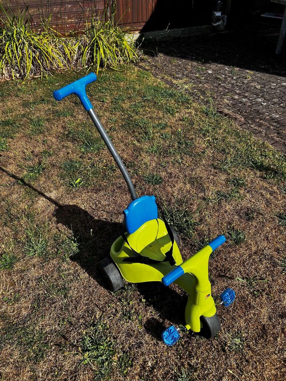 TRICYCLE ENFANT Jeux / jouets