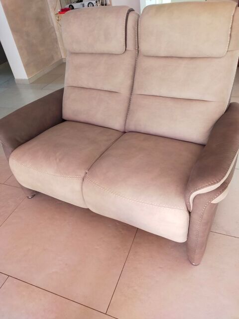 Ensemble de canaps 1 de 3 places et 1 de 2 places 1560 Cournonsec (34)