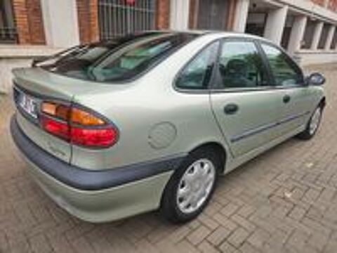 Laguna 1.9 DTI Aliz&eacute; 1999 occasion 59000 Lille