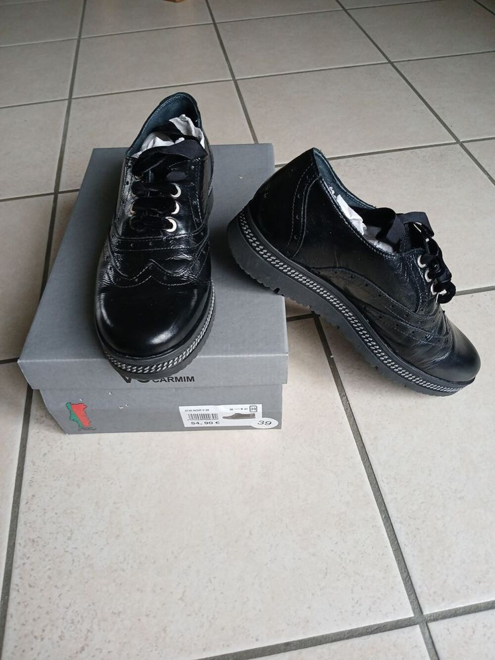 CHAUSSURES DERBY CUIR NOIRES FEMME	 Chaussures