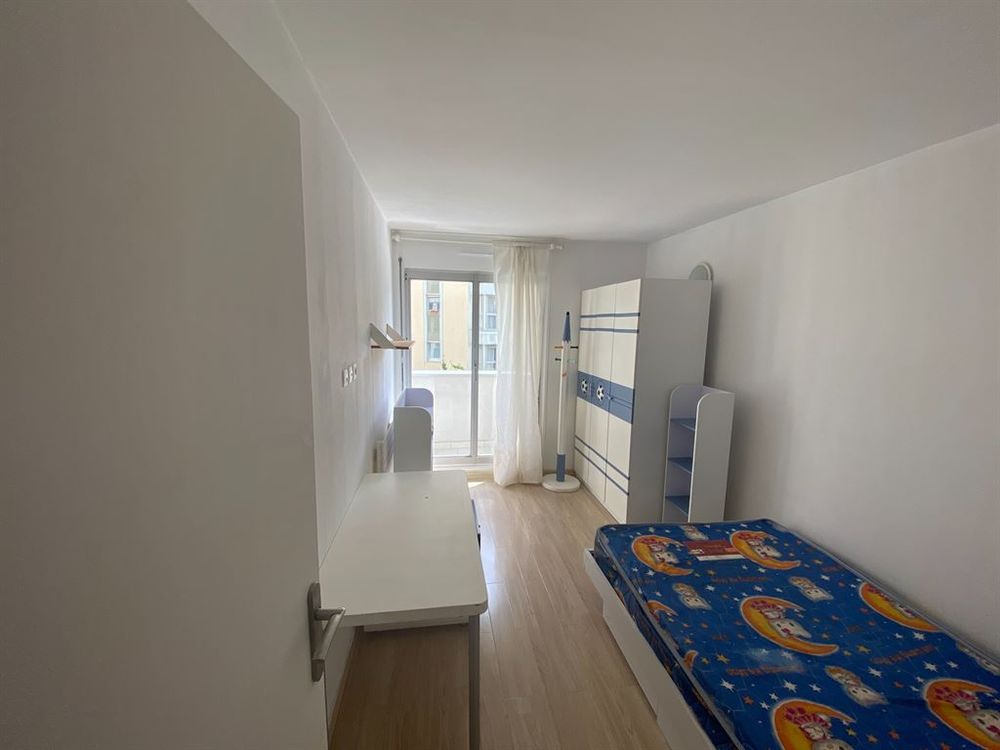 Location Appartement 4 pièces lumineux avec balcon et box Paris 19