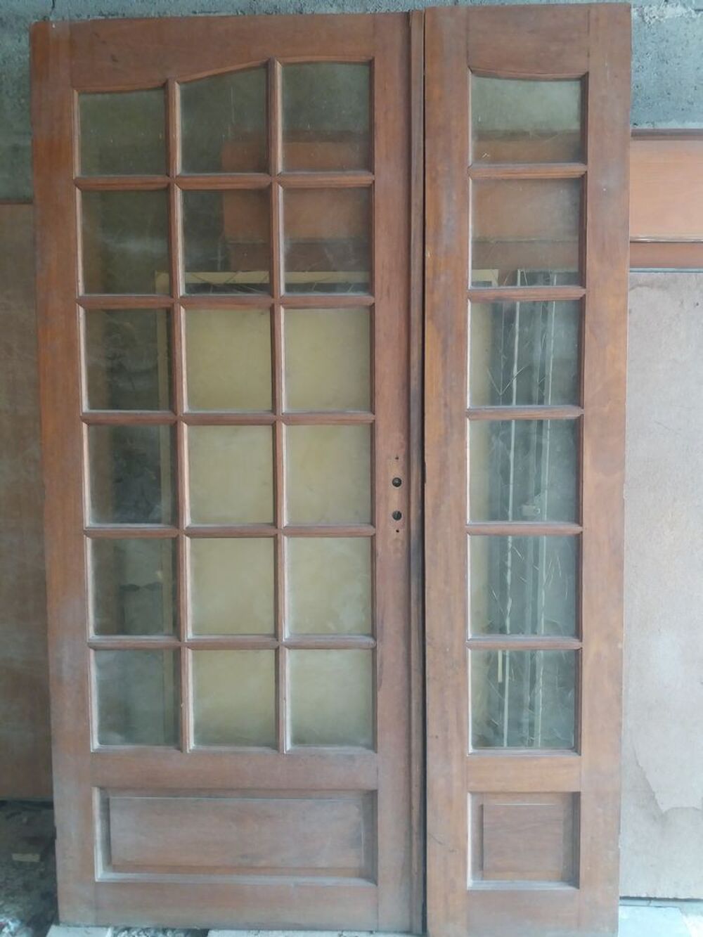 Fen&ecirc;tre tierc&eacute;e en bon &eacute;tat. Bricolage