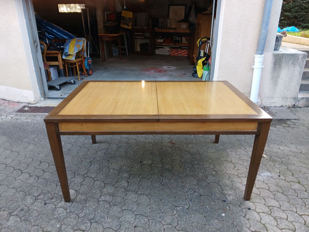 Table &agrave; manger Meubles