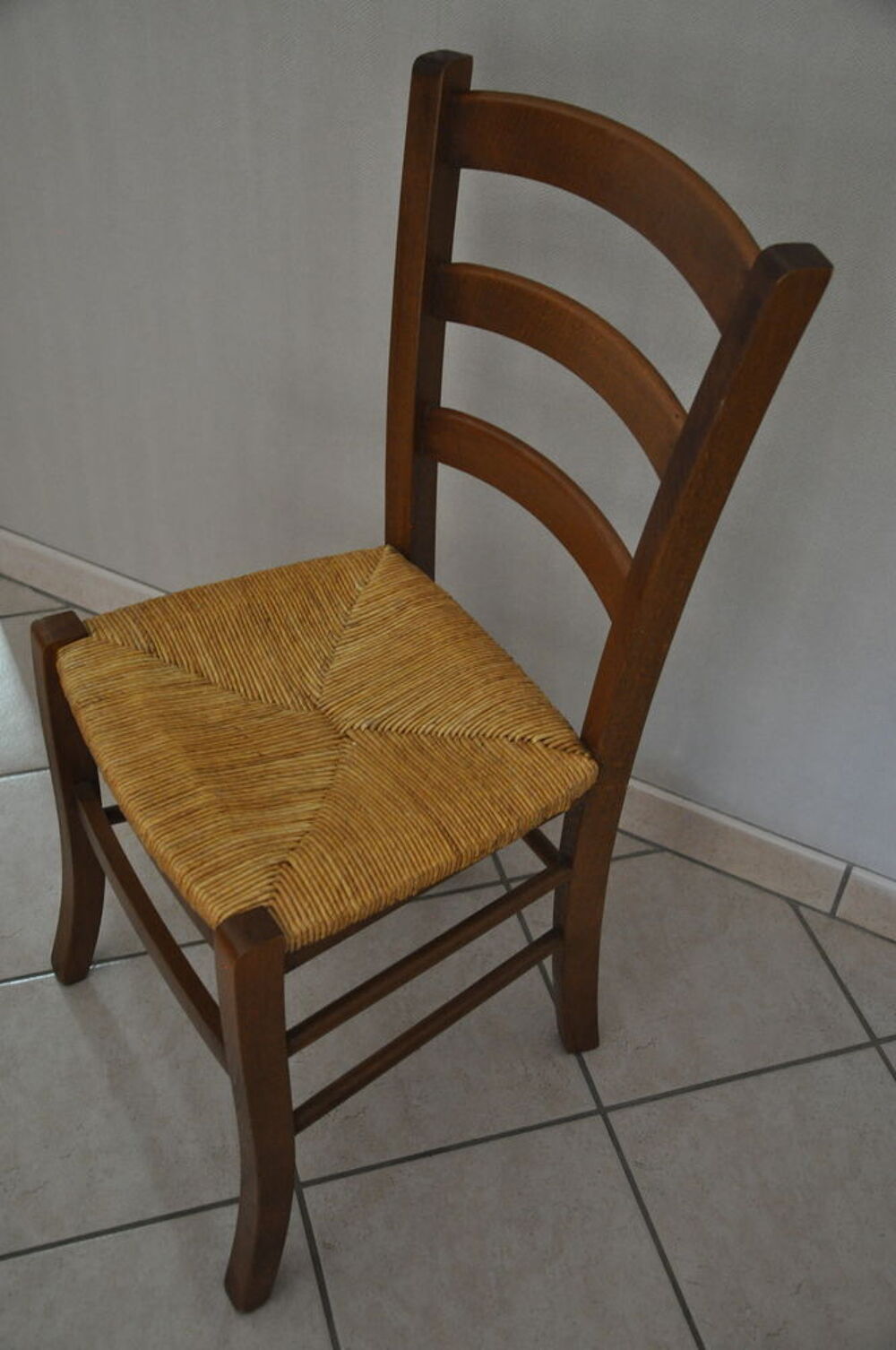 table ancienne avec 4 chaises Meubles